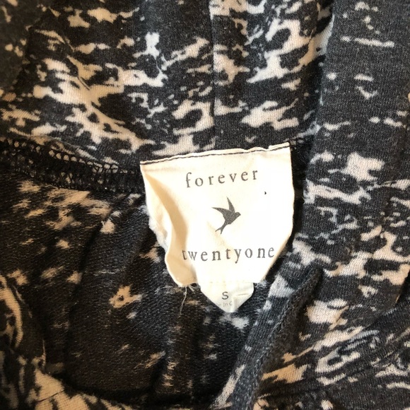 Forever 21 Hoodie - Picture 4 of 4